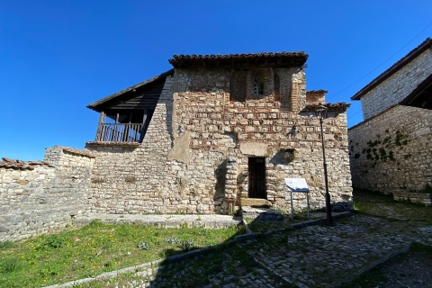 Berat - Z TiranyBerat (UNESCO) z Tirany