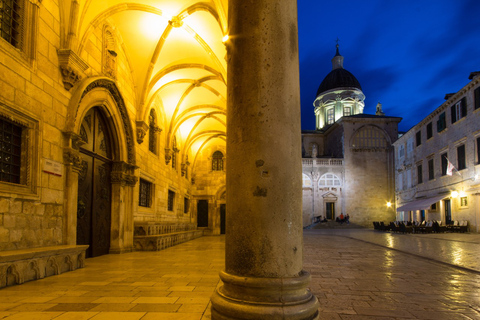 Dubrovnik: tour guidato serale a piedi dei punti salienti della città vecchia