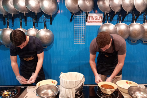 Bangkok : Half day cooking class at Tingly Thai Cooking Highlight 4 dishes famous Thai Foods at Silom, Bangkok