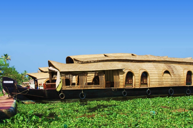 From Cochin Port: Backwaters by Houseboat Group :Only Backwater Houseboat Cruise with Snacks