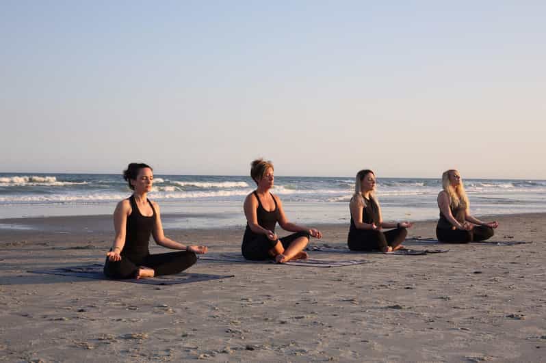 Teneriffa Yoga am Strand GetYourGuide