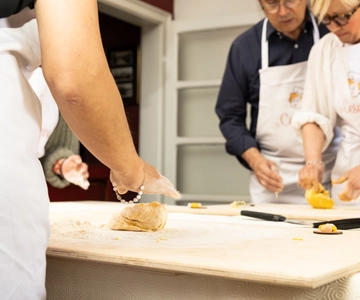 Alberobello: Pasta and Tiramisu Class at a Local's Home