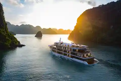 Desde Hanoi: Crucero de 3 días por la bahía de Ha Long y Lan Ha con comidas