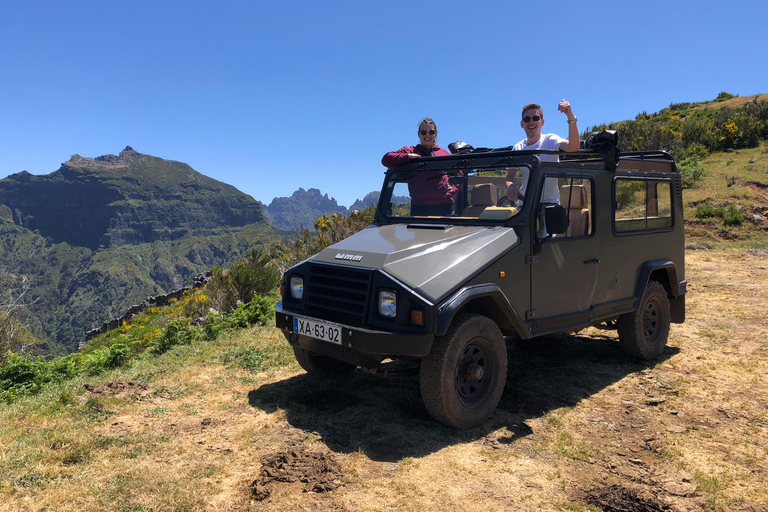 Safari 4x4 privé à Madère, journée complète à Santana ou Porto MonizVisite privée complète et personnalisable