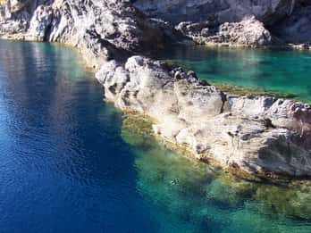 From Lipari: Boat Tour to Vulcano Island
