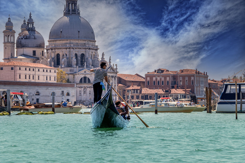 Venezia: Canal Grande in gondola con commento informativoGondola condivisa con commento dal vivo - Inglese