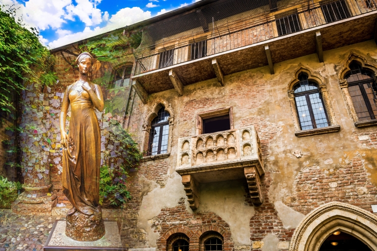 Romeo y Julieta en Verona Viaje privado en coche desde Milán