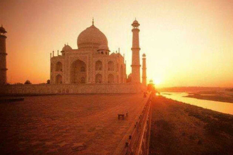 Same Day Tajmahal Tour From Banglore With Return Air Fare