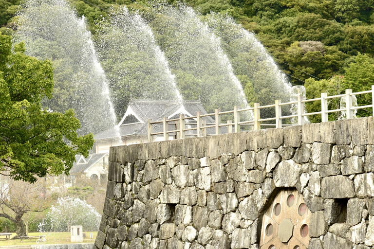 Iwakuni Tour: Kintaikyo Bridge, Castle Town & Seal Engraving