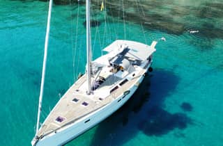 Skiathos: paseo en barco de vela de un día completo con almuerzo