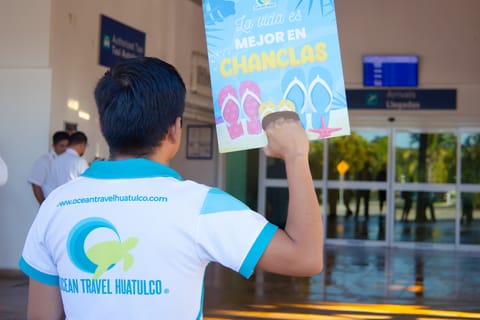 Huatulco Airport: Private or shared transfer to the hotel