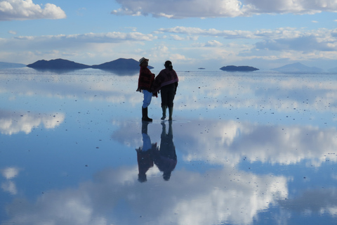 Z La Paz: Uyuni Salt Flats i kolorowe laguny (tylko 4 osoby)