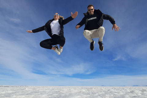 Z La Paz: Uyuni Salt Flats i kolorowe laguny (tylko 4 osoby)