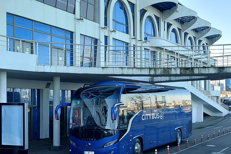 Aéroport de Batumi : Transfert en bus vers/depuis TbilissiAller simple de Tbilissi à l&#039;aéroport de Batumi