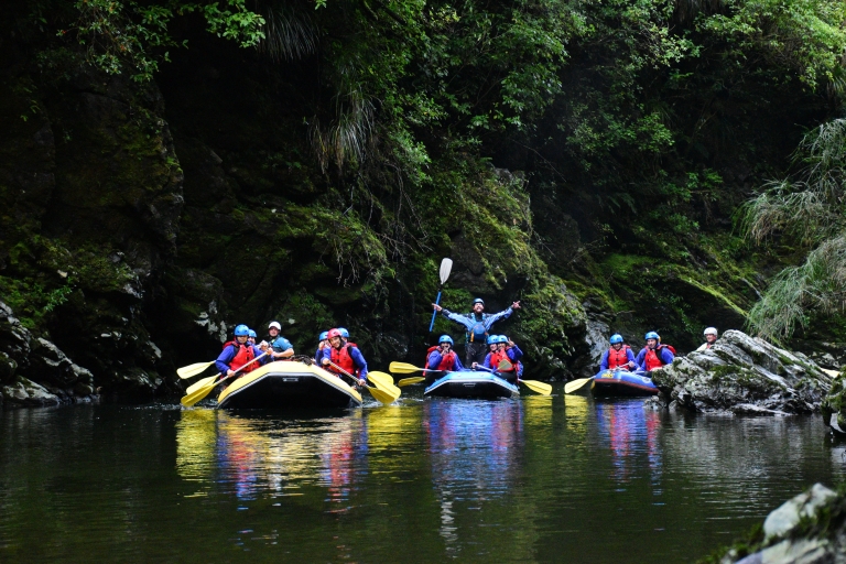 Te Awa Kairangi Wilderness Grade 3 White Water Rafting Tour Te Awa Kairangi Grade 3 Wilderness Rafting Tour