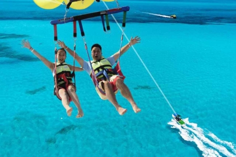 Bahía de Makadi: Barco de cristal y Parasailing con deportes acuáticosBarco de Cristal y Parasailing con Deportes Acuáticos