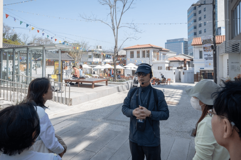 Séoul : visite à pied du patrimoine du palais DeoksugungVisite privée avec guide historique anglophone