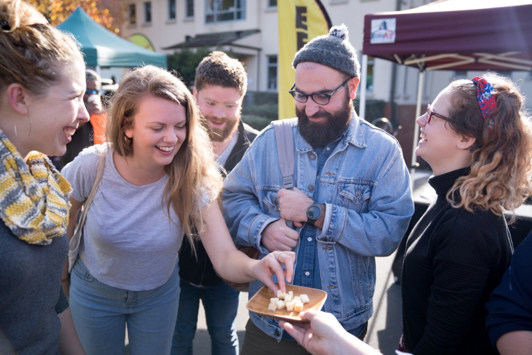 Auckland: Flavours of our city, walking food tour