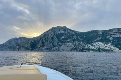 Amalfi Coast: Scenic Boat Private Tour with Aperitif