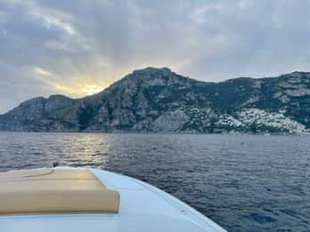 Costa Amalfitana: passeio panorâmico de barco privado com aperitivo