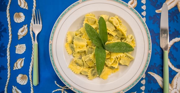 Verona: Pasta & Tiramisu Making Class at Local&#39;s Home