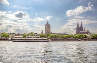 Köln: Flusskreuzfahrt mit "Kölscher" Musikunterhaltung