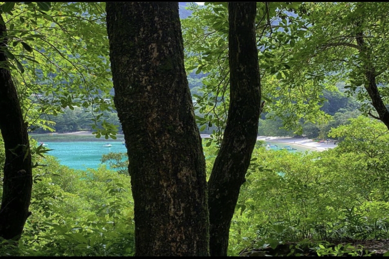 Île de Mahé : Excursion en tyrolienne dans le parc marin et plongée en apnée