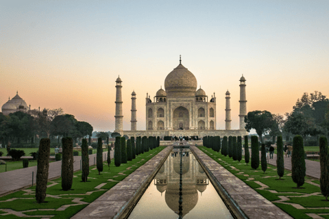 Sunrise Taj Mahal and Agra Fort Private Tour From Delhi Tour without Entrance fees and Lunch