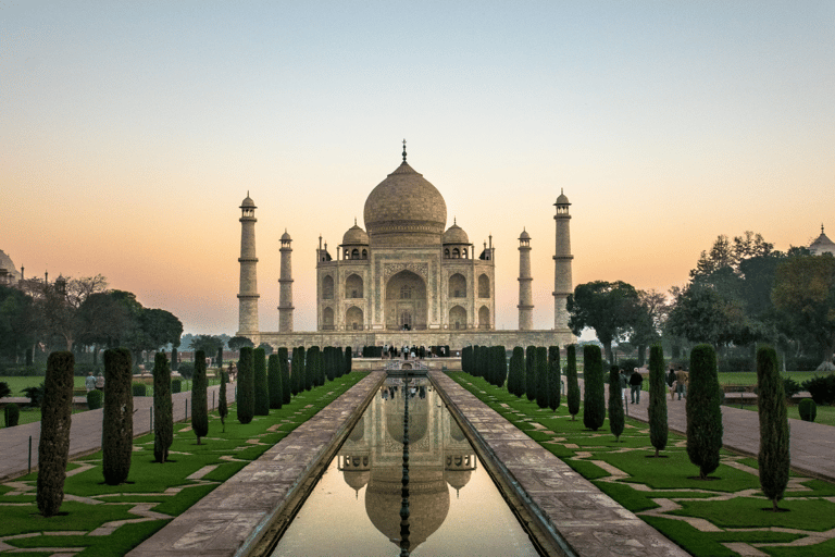 Sunrise Taj Mahal and Agra Fort Private Tour From Delhi Tour without Entrance fees and Lunch