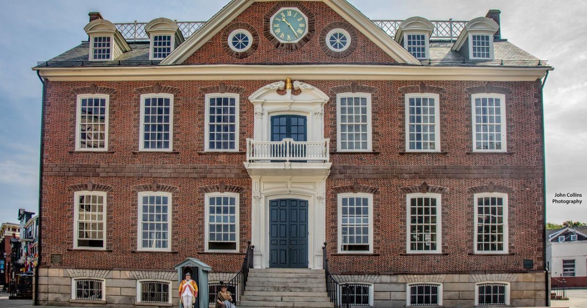 Tours, Sightseeing and Activities in WakefieldPeacedale, RI