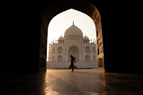 De Délhi: Excursão particular de 2 dias a Nova Délhi e Taj Mahal, AgraOpção 2: Guia turístico + transporte