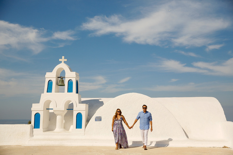 Santorin : séance photos privée avec photographe de vacances1 h + 30 photos à 1 ou 2 sites différents