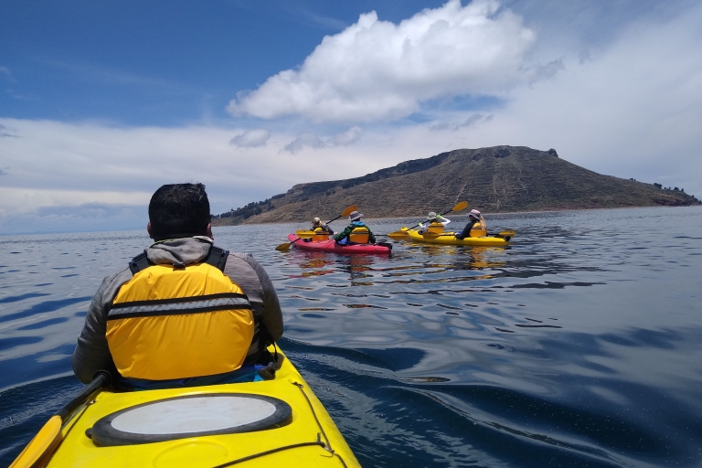 De Puno: kayak d'une demi-journée sur les îles flottantes Uros