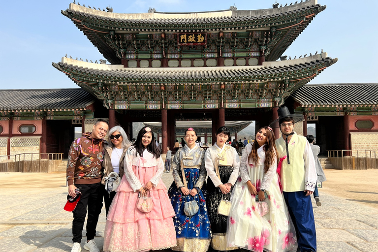 Seoul: City Hightlights, palatsrundtur och valfri HanbokMed Hanbok (traditionell koreansk klädsel)