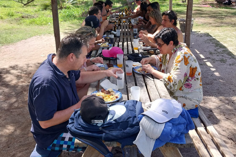 Grand Bay: rejs katamaranem na Flat Island z lunchem przy grillu