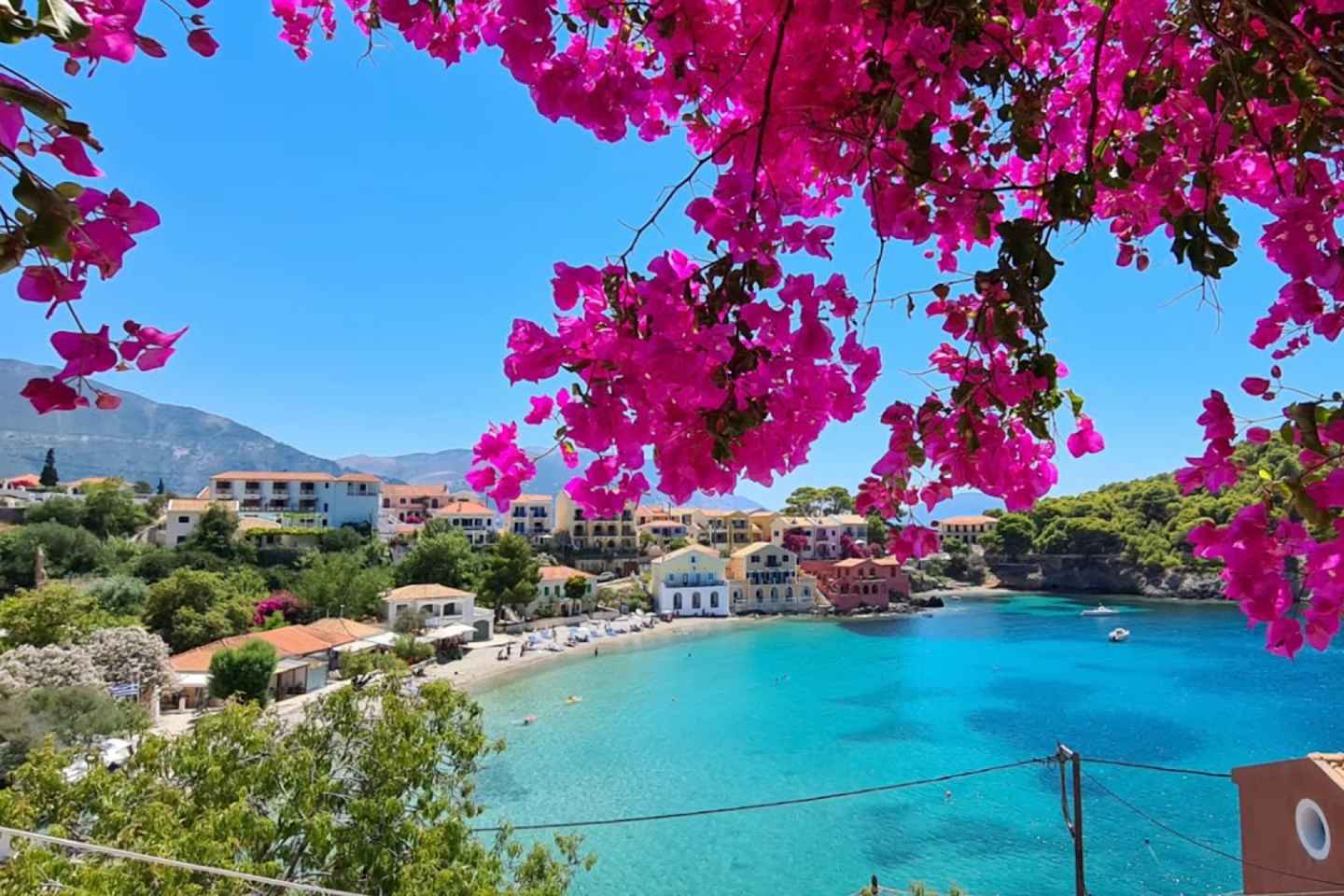 ケファロニア：アソスとフィスカルド日帰りツアー