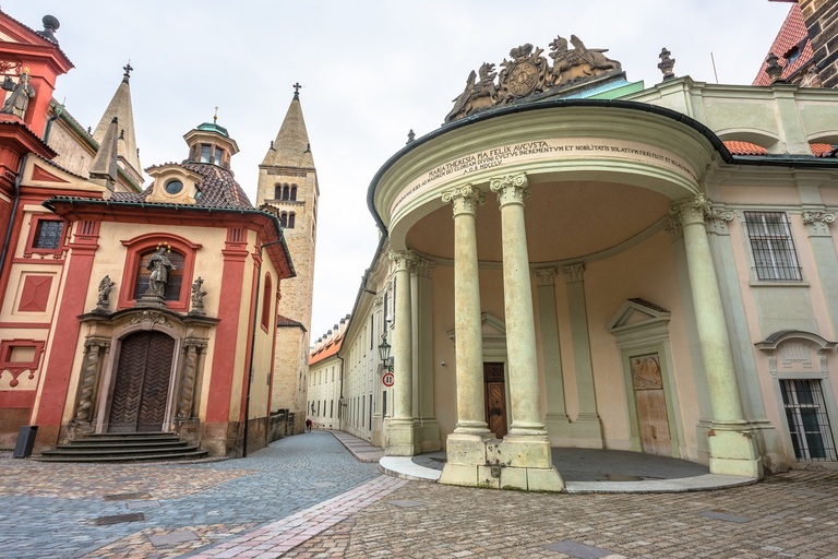 Visite guidée de Prague en bus, à pied, en bateau avec collation et muséeVisite en espagnol