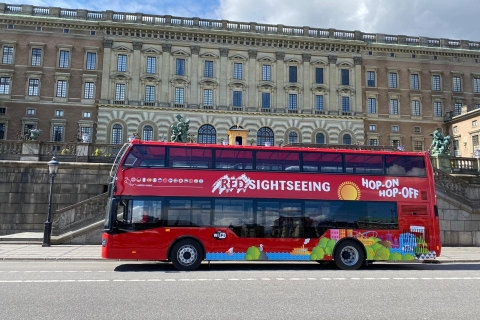 Stockholm : bus et bateaux à arrêts multiples rougesBillet de bus et de bateau à arrêts multiples (24 h)