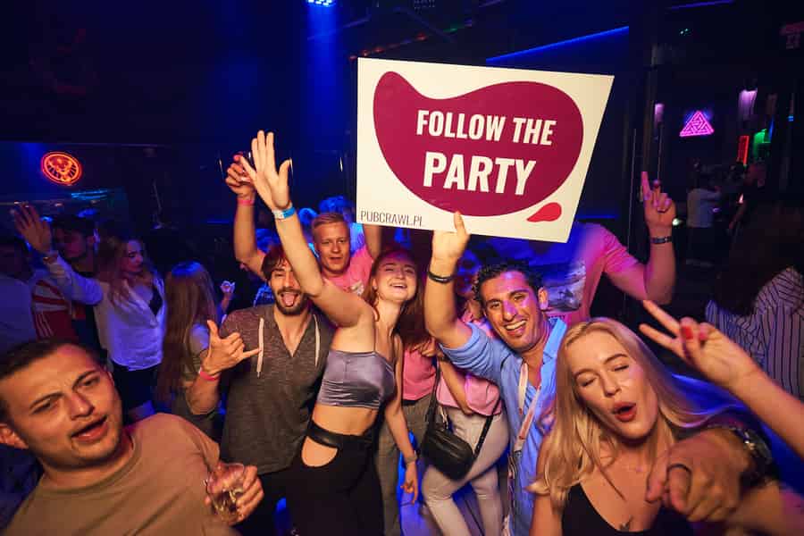 Warschau: Kneipentour mit optionaler 1-stündiger Open Bar. Foto: GetYourGuide Warschau: Kneipentour mit optionaler 1-stündiger Open Bar. Foto: GetYourGuide