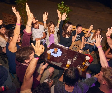 Varsovia: Pub Crawl con barra libre opcional de 1 hora