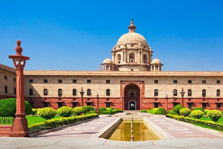 New Delhi: Private Old and New Delhi Full-Day City TourTour without Entry Fees and Lunch