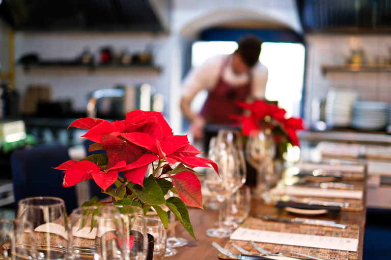 Gozo: Degustazione di vini e cena con cucina aperta