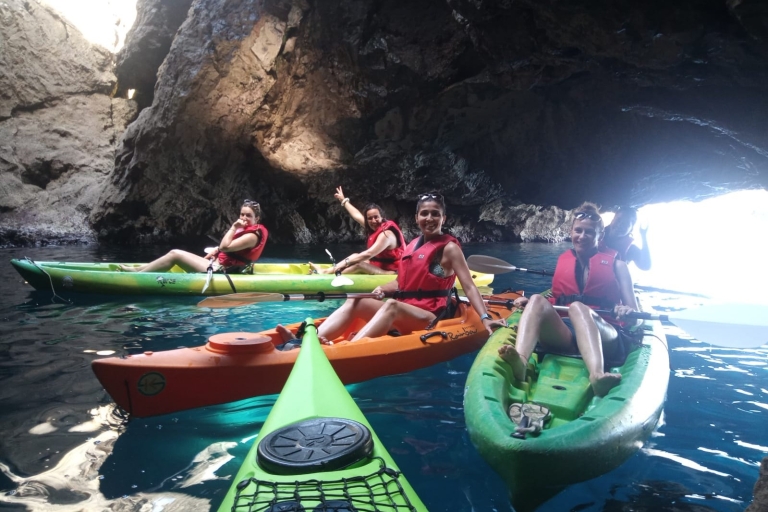 Menorca: Excursión en kayak por el Parque Natural de MontgofrePuerto de Addaia: Excursión en Kayak con Paradas en la Playa