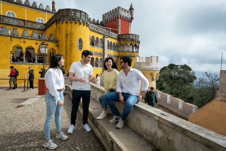 Lissabon: Sintra, Pena Palace en Cabo da Roca-wandeltochtPortugese gids