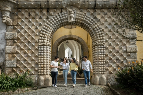 Lizbona: Sintra, Pałac Pena i wycieczka piesza na Cabo da RocaPortugalski przewodnik