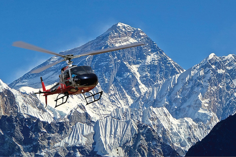 Från Pokhara: Naturskön helikoptertur till Annapurnas basläger