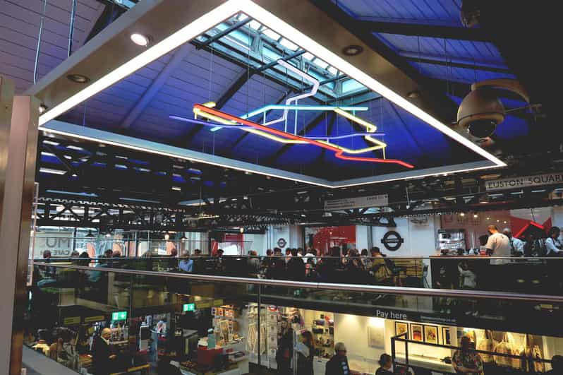 Londres Visite à pied des secrets du métro londonien GetYourGuide