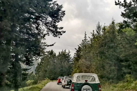 Da Rethimno: tour in jeep scoperto con barbecue e sosta per il bagno