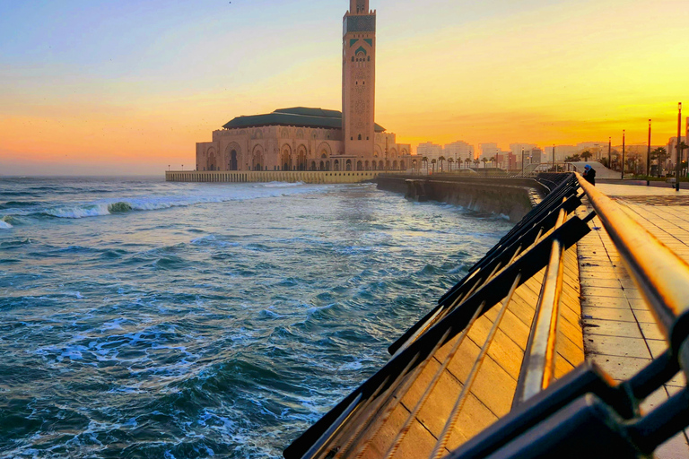 From Marrakech: 2-Day Casablanca Tour with AccommodationPrivate Tour with Standard Accommodations