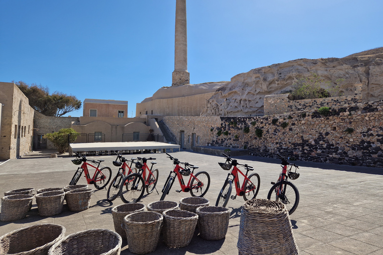 Santorini: Upplevelse av elcykelturFrån Vlichada: Santorini södra rutt guidad E-Bike-tur